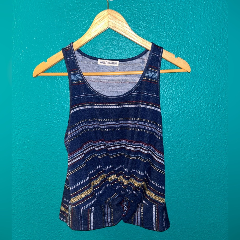 Wallflower size small knotted stripped tank